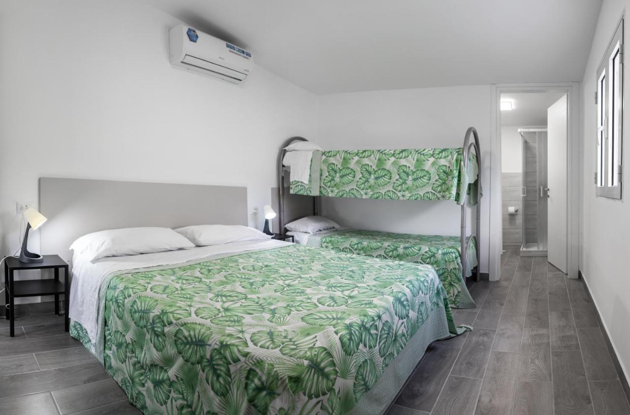Villaggio Camping Poseidon - Bungalows & Rooms With Sea View In Nature Santa Caterina Dello Ionio Marina Buitenkant foto